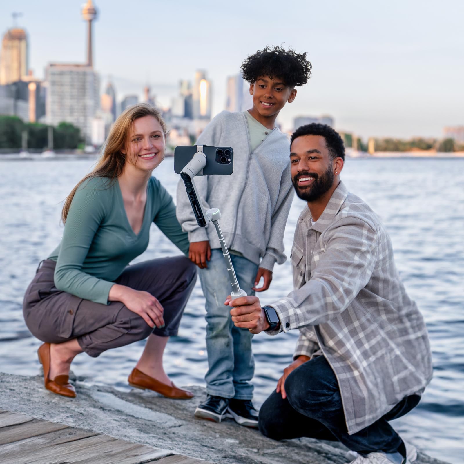 insta360-flow-pro-pack-stabilisateur-smartphone-ia-dockkit-360 image 8