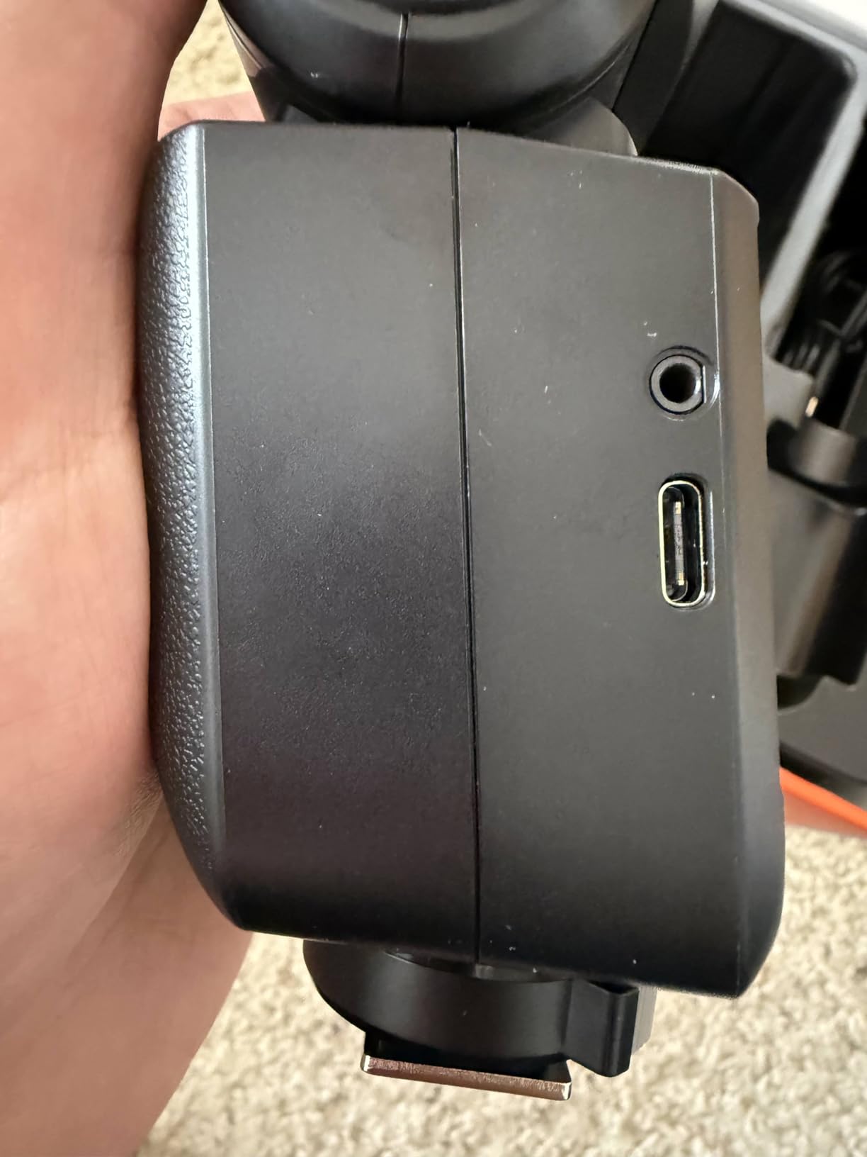 Enfin un V1 abordable pour Panasonic