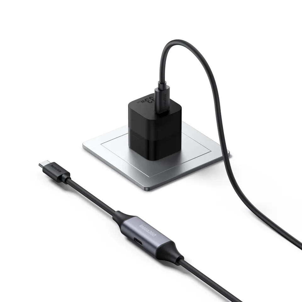 insta360-c-ble-y-et-adaptateur-secteur-pour-wave image 1