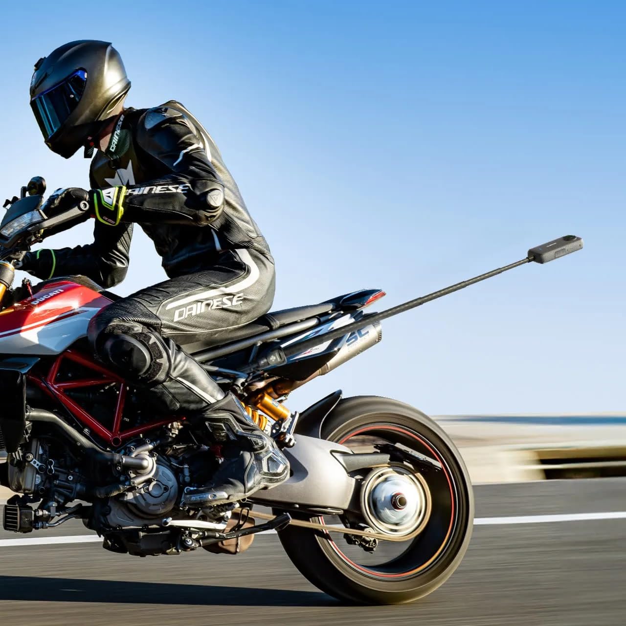 insta360-support-en-u-pour-moto-stabilisateur-3e-personne image 2