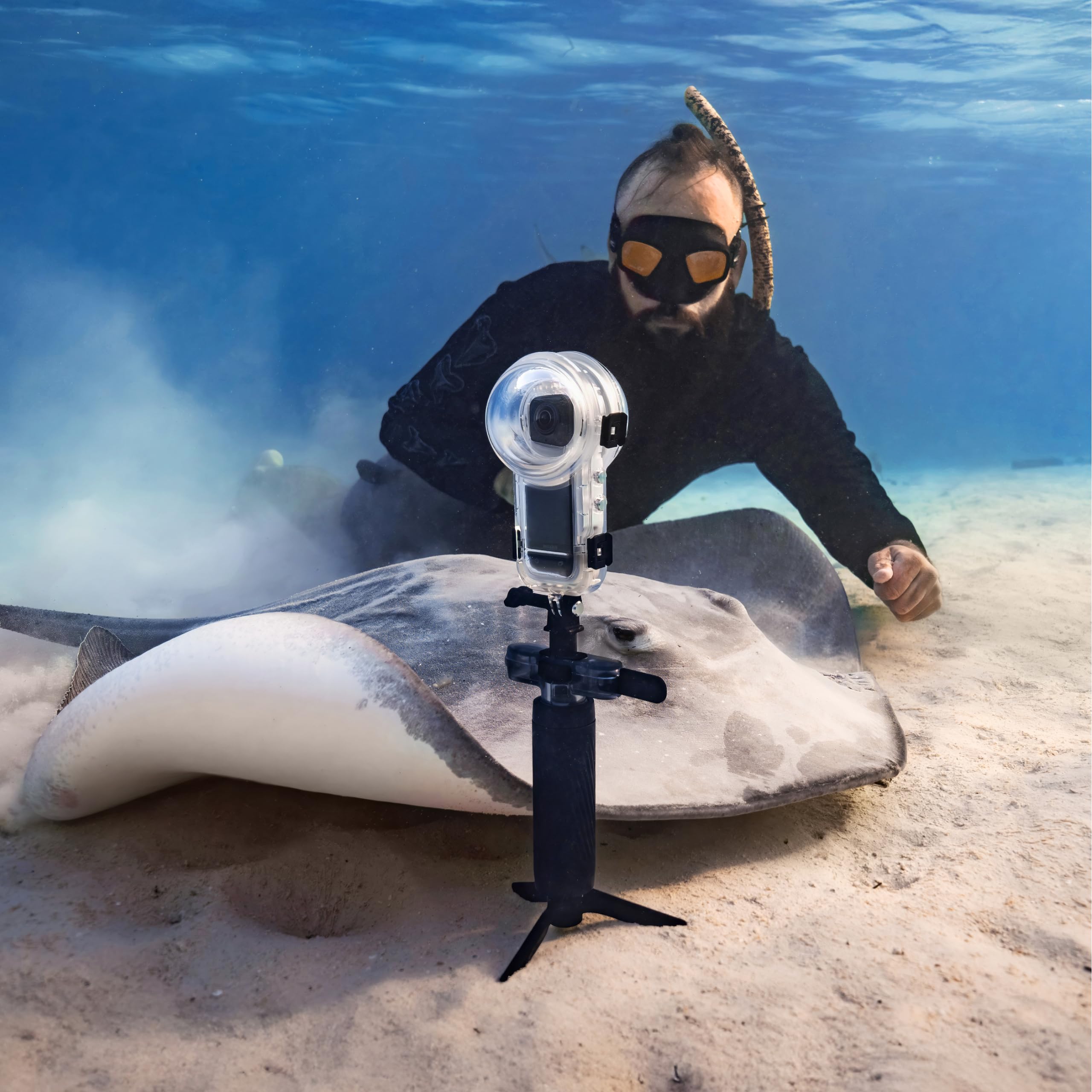 insta360-compagnon-de-plong-e-flottabilit-r-glable-50-m-s-rie-x image 6